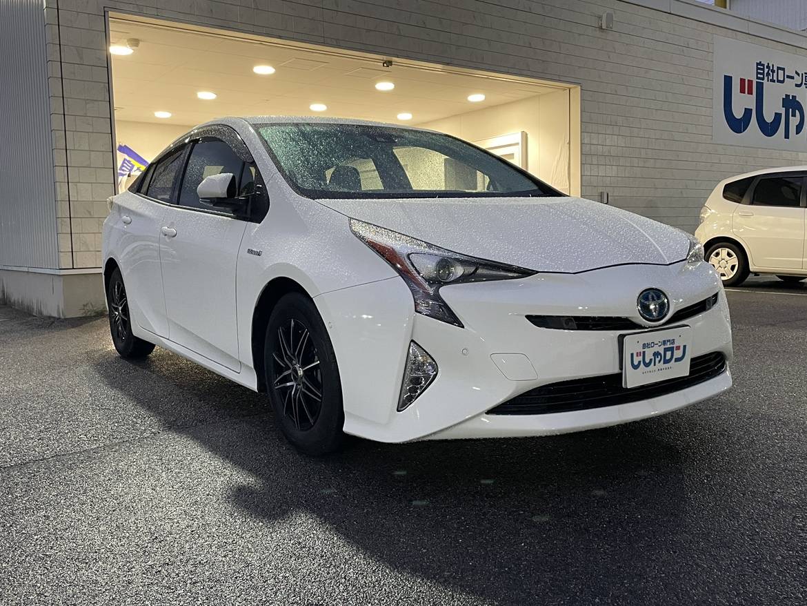 トヨタ プリウスをご納車しました！