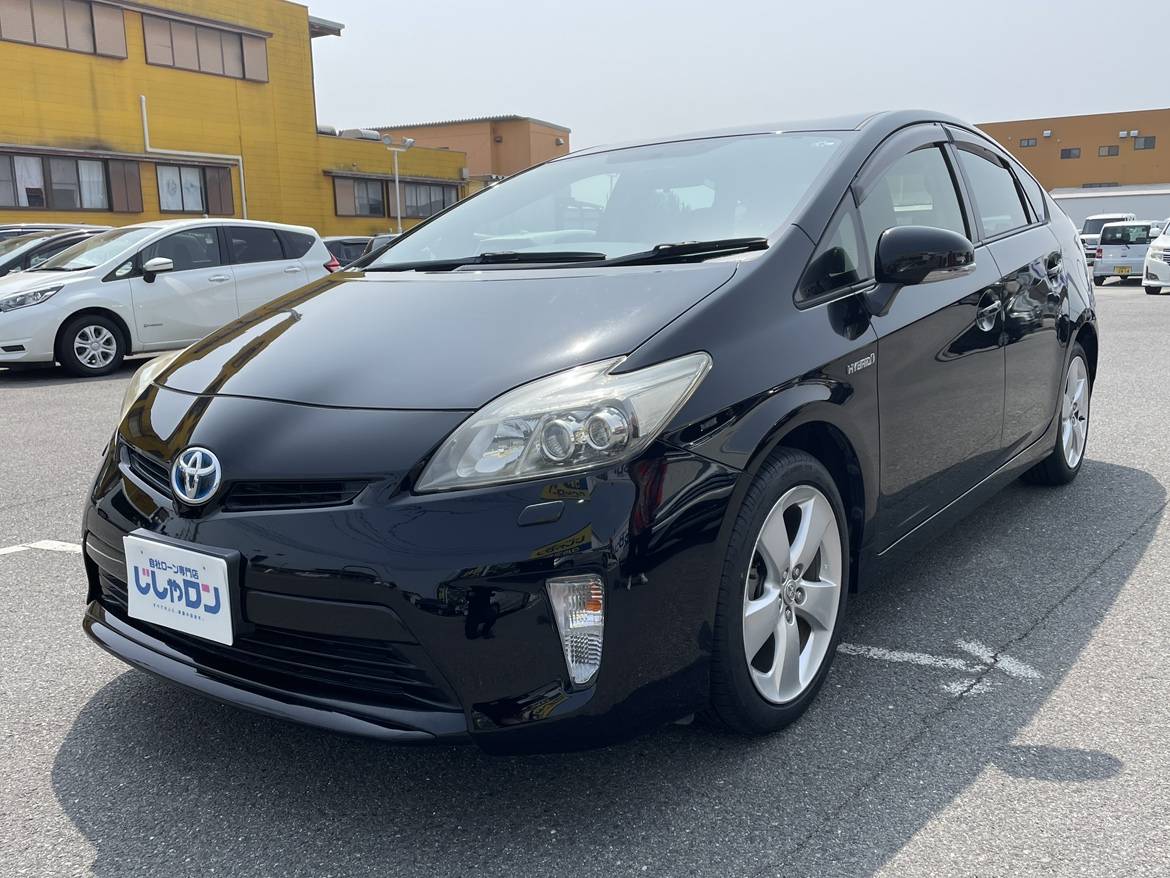 トヨタ　プリウスをご納車しました！