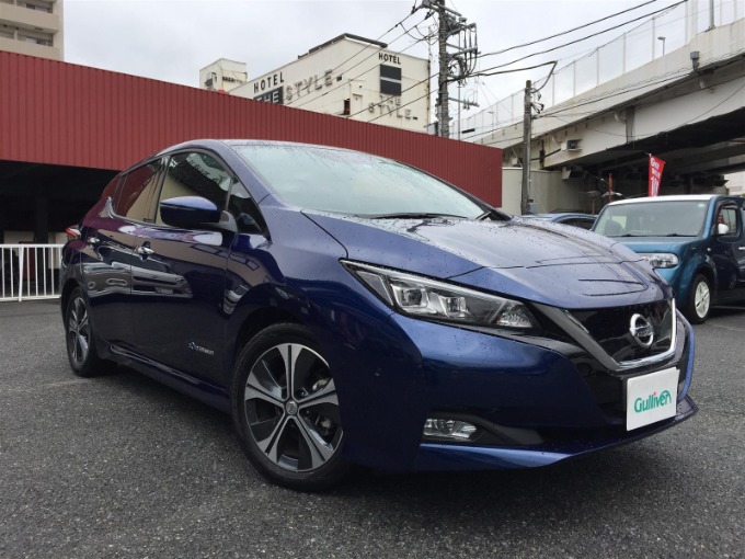 ☆最新入庫情報☆　日産　リーフ