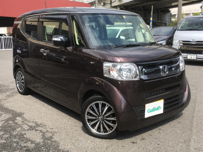 ☆最新入庫情報☆　ホンダ　NBOXスラッシュ