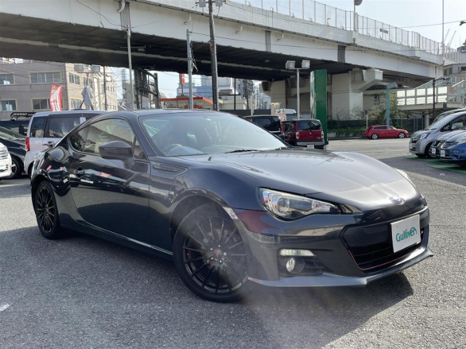 ☆最新入庫情報☆　スバル　BRZ