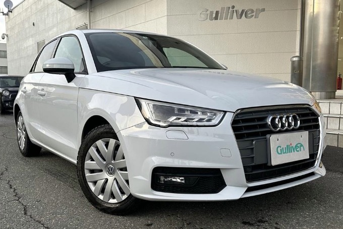 '17 アウディ Ａ１ ＳＢ 1．０ＴＦＳＩ 2.8キロ！入荷しました！
