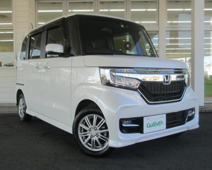 オススメ車両　入荷情報！！！　R2年N-BOXカスタム