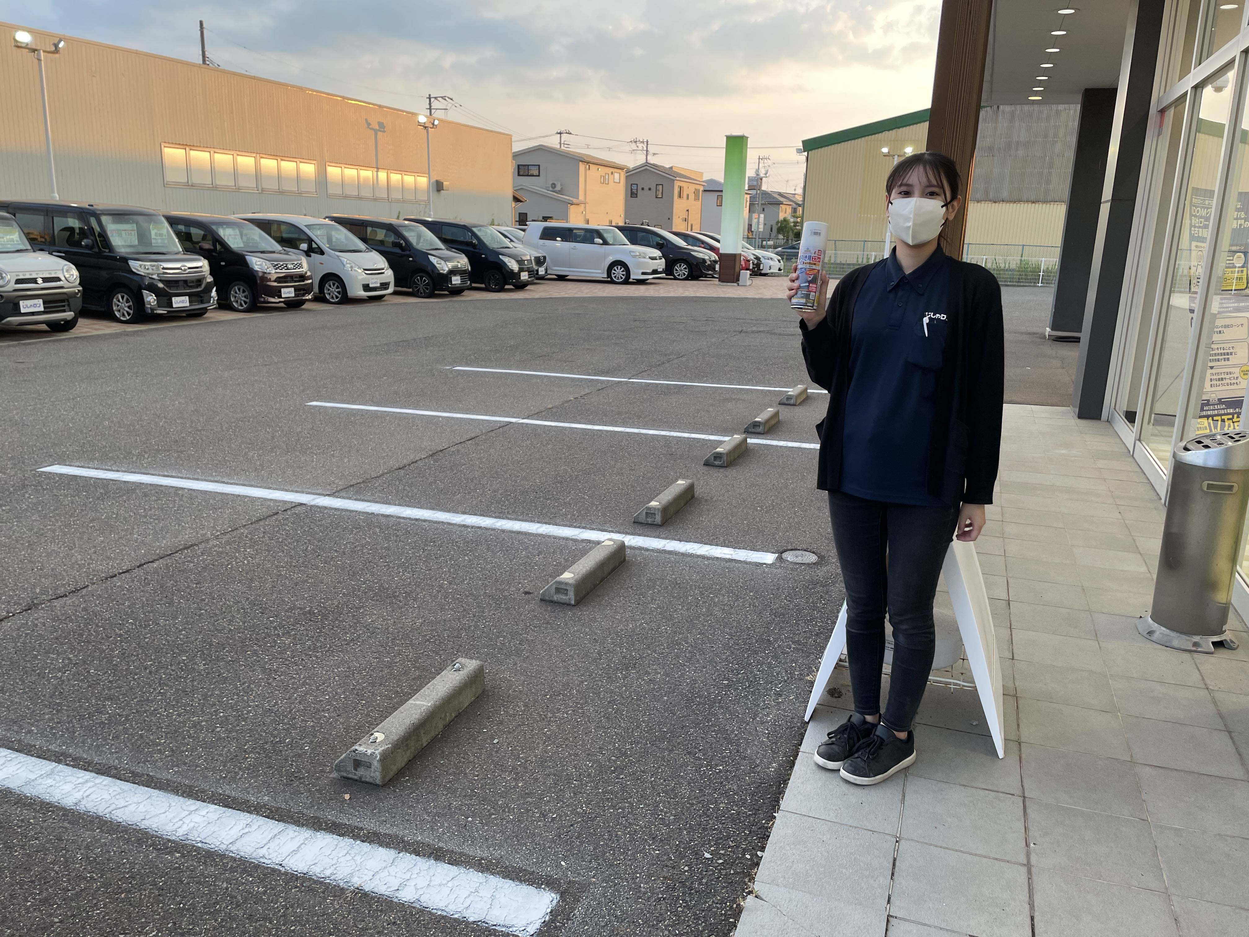 お客様駐車場の白線