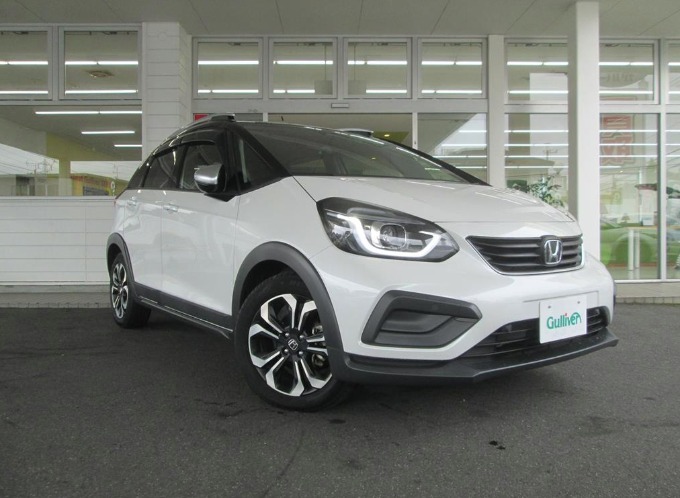 『愛くるしい高年式コンパクトSUV』が入荷しました〜