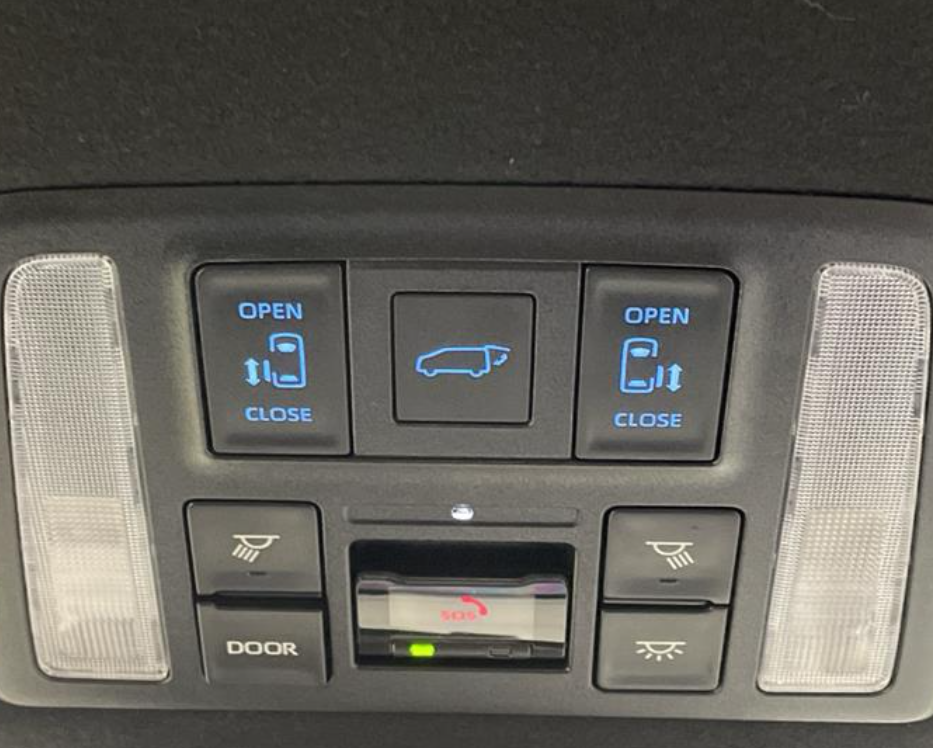 ヴォクシーハイブリッドのメーカーオプション★快適利便パッケージ★