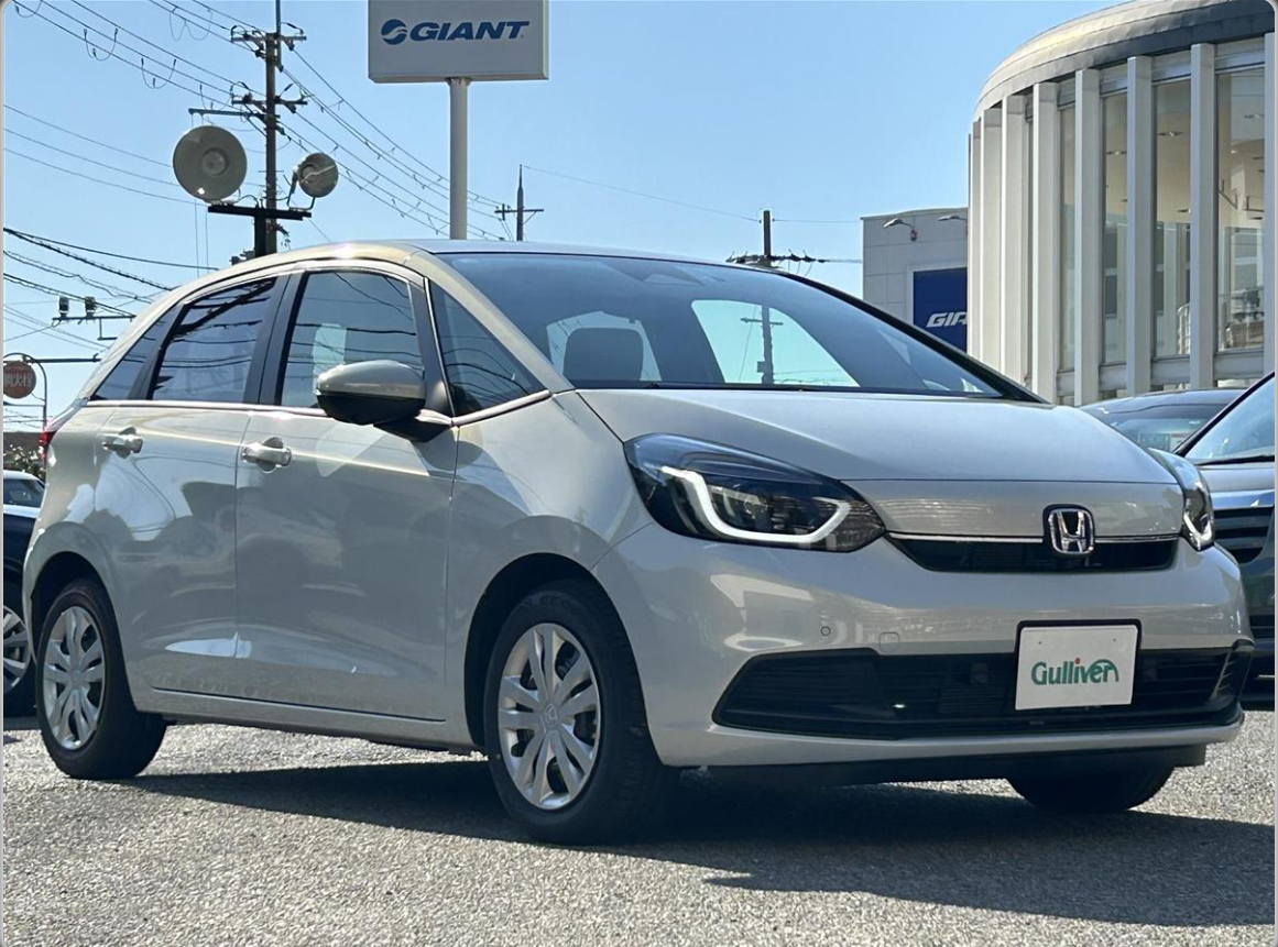 【フィット e:HEV HOME｜使いやすさと安全性を兼ね備えた、安心して選べる1台】