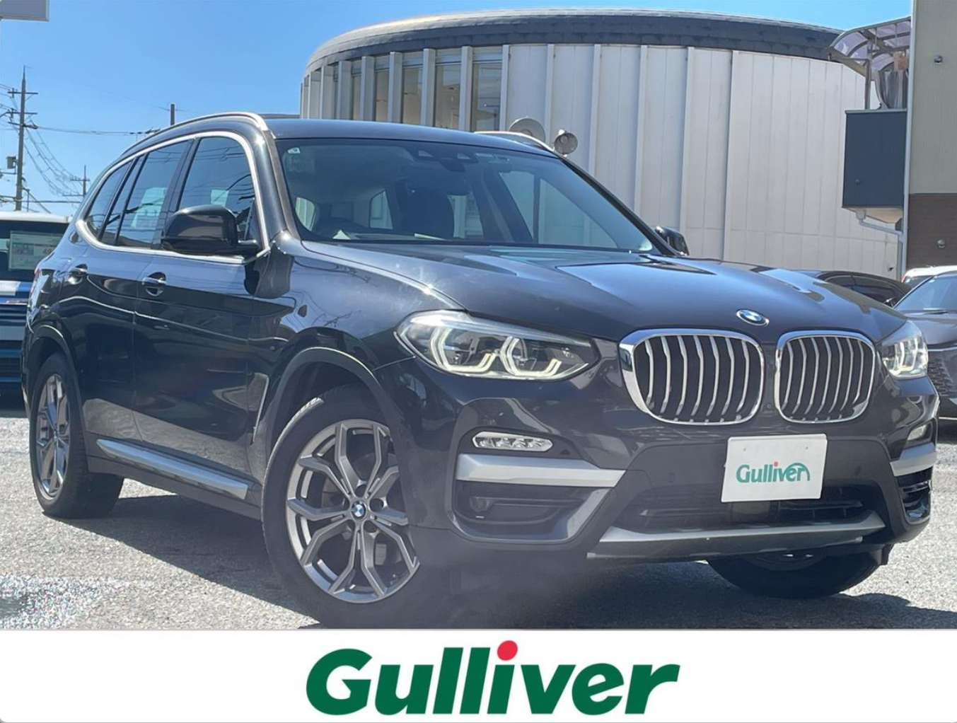箕面市で輸入SUVをお探しの方へ｜茶革シートが魅力のBMW X3をご紹介