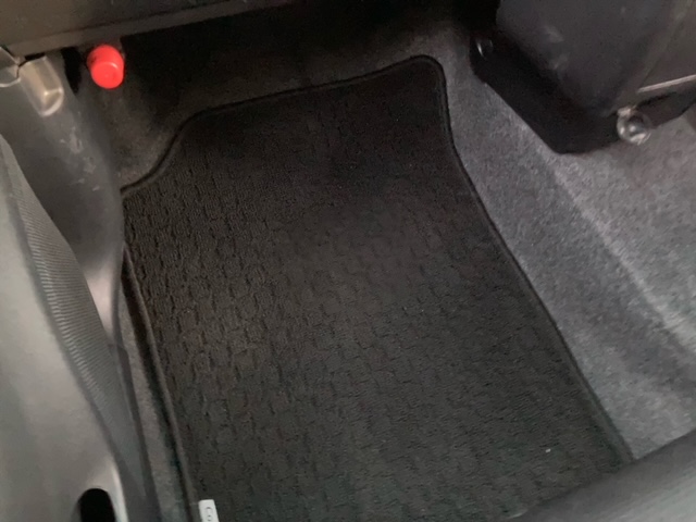 ＼車内掃除／　　02