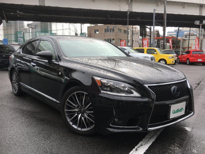 ☆中古車入庫情報☆　レクサス　LS600ｈ