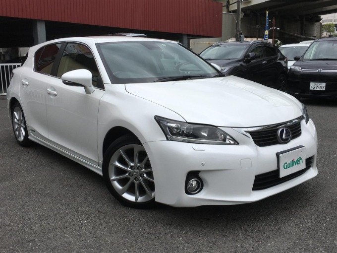 ☆中古車入庫情報☆　レクサス　CT