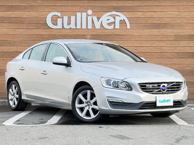 ’16 ボルボ S60入荷！純正HDDナビ！クルコン！バックカメラ！