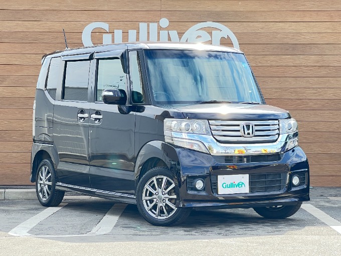 Ｈ２５ ＮＢＯＸカスタムＧＬパッケージ入荷！中古車！軽自動車！４ＷＤ！