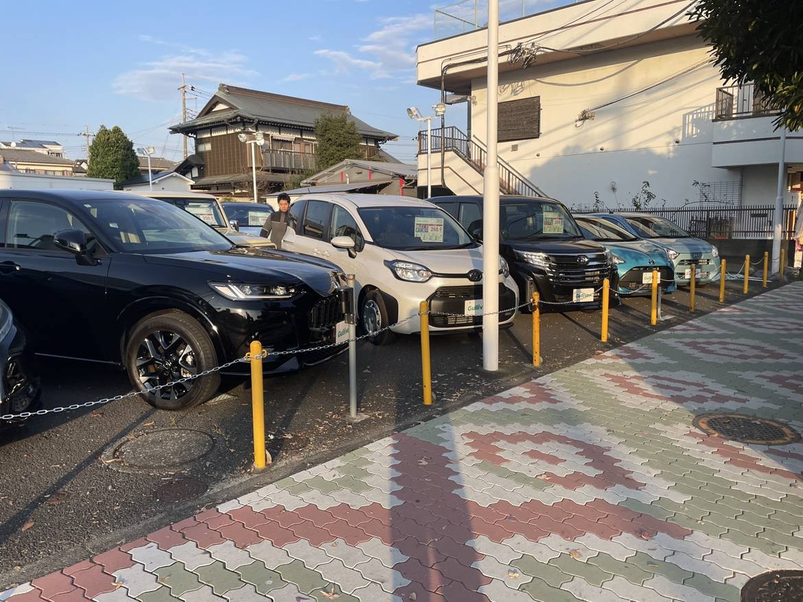 展示車両の引っ越しを行ってます！！01