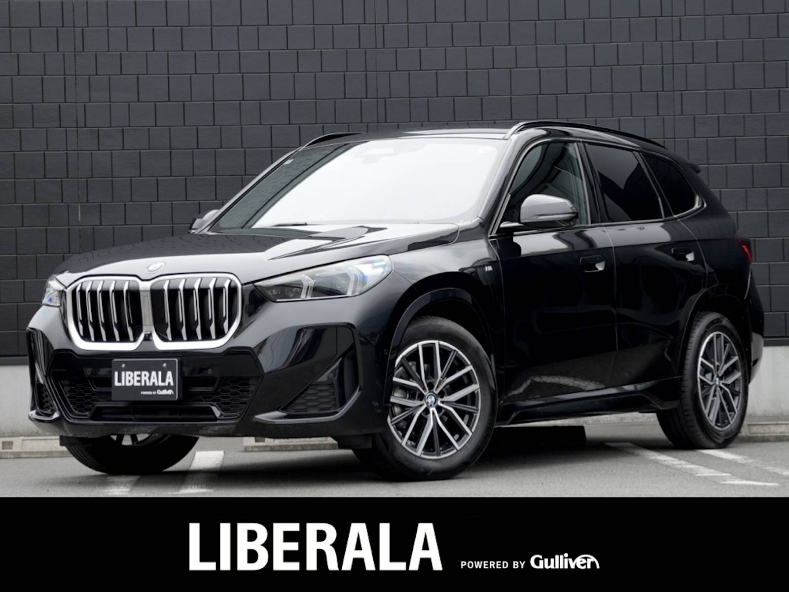 新型BMWX1入荷！レザーシート＆ハーマンプレミアムサウンド付き！！！01