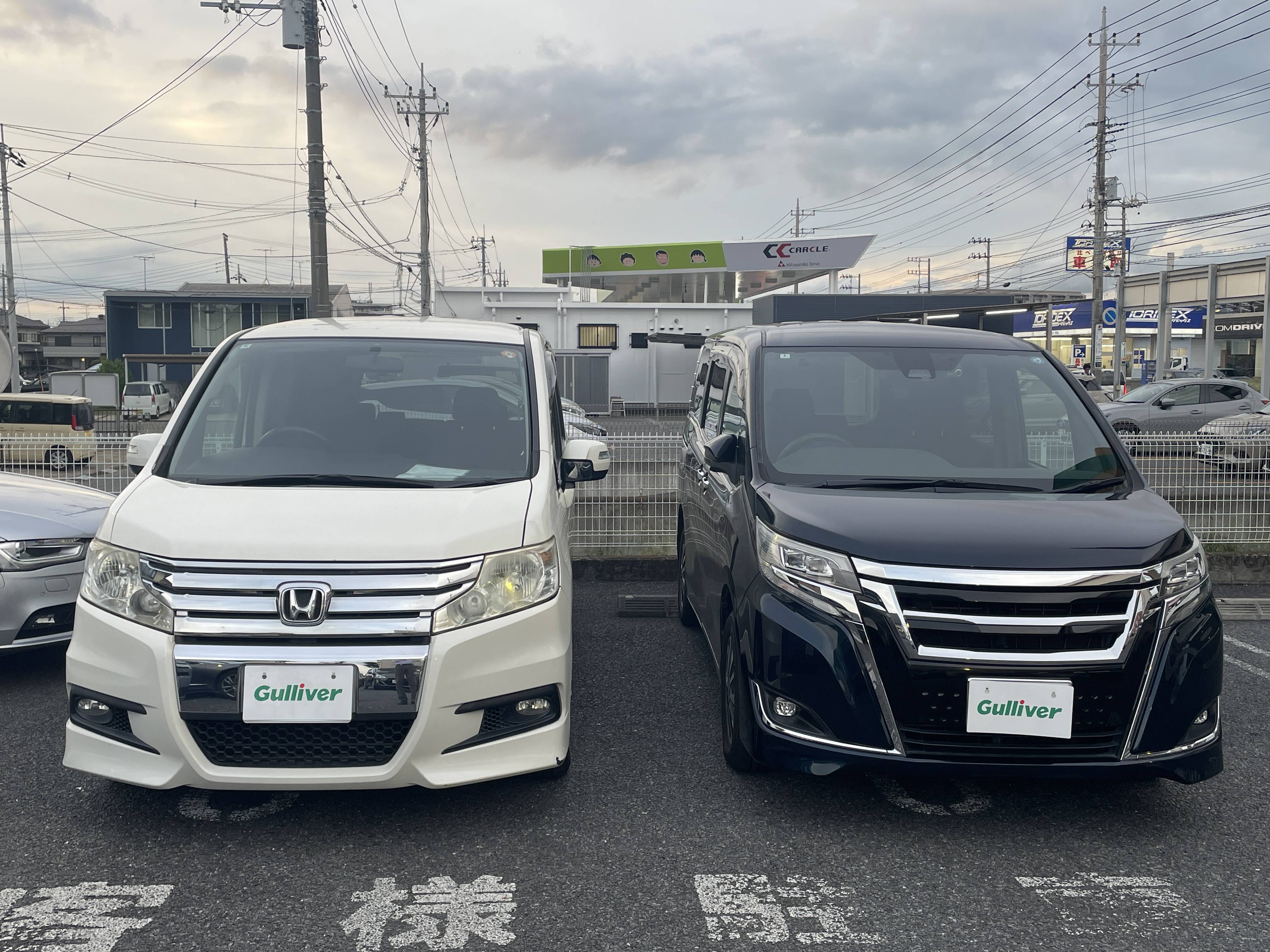 続々車入れ替わってます！