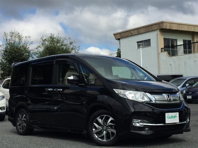 【入荷情報】H27 ホンダ ステップワゴン スパーダ