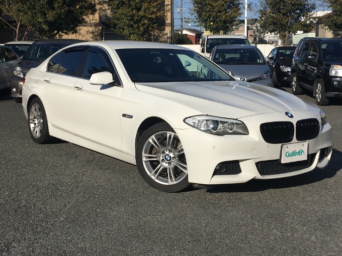 【入荷情報】 '11 ＢＭＷ ５２８ｉ （ディーラー車）
