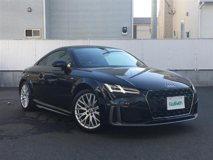 【入荷情報】 '20 アウディ ＴＴクーペ ４０ＴＦＳＩ（ディーラー車）