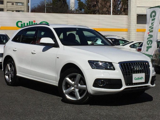【他店入荷情報】 '11 アウディ Ｑ５ ２．０ ＴＦＳＩ クワトロ（ディーラー車）