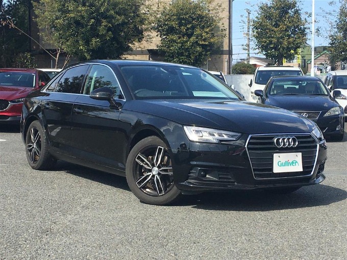 【入荷情報】 '16 アウディ Ａ４ ２．０ＴＦＳＩ（ディーラー車）