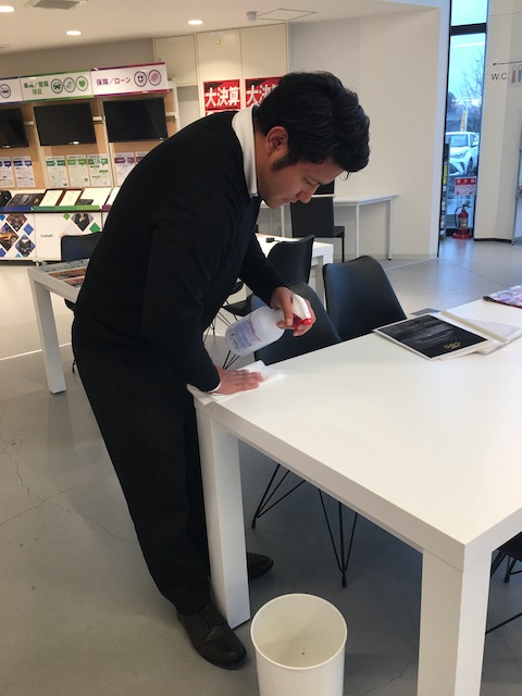 感染予防にアルコール除菌はじめました！