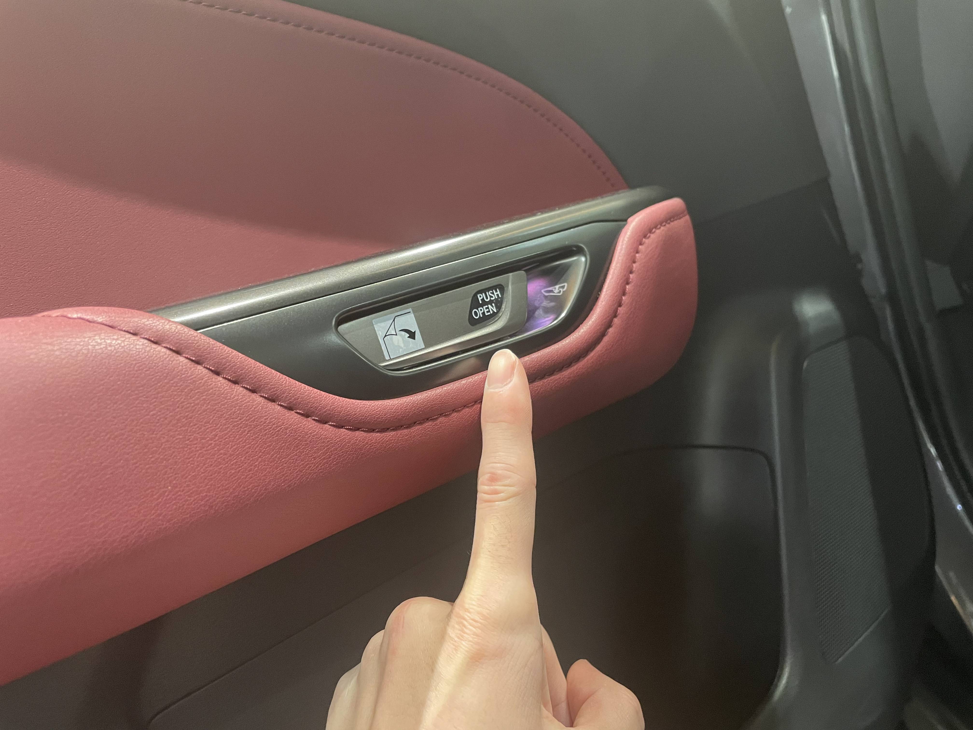 展示車　☆NX350h　バージョンL機能紹介☆