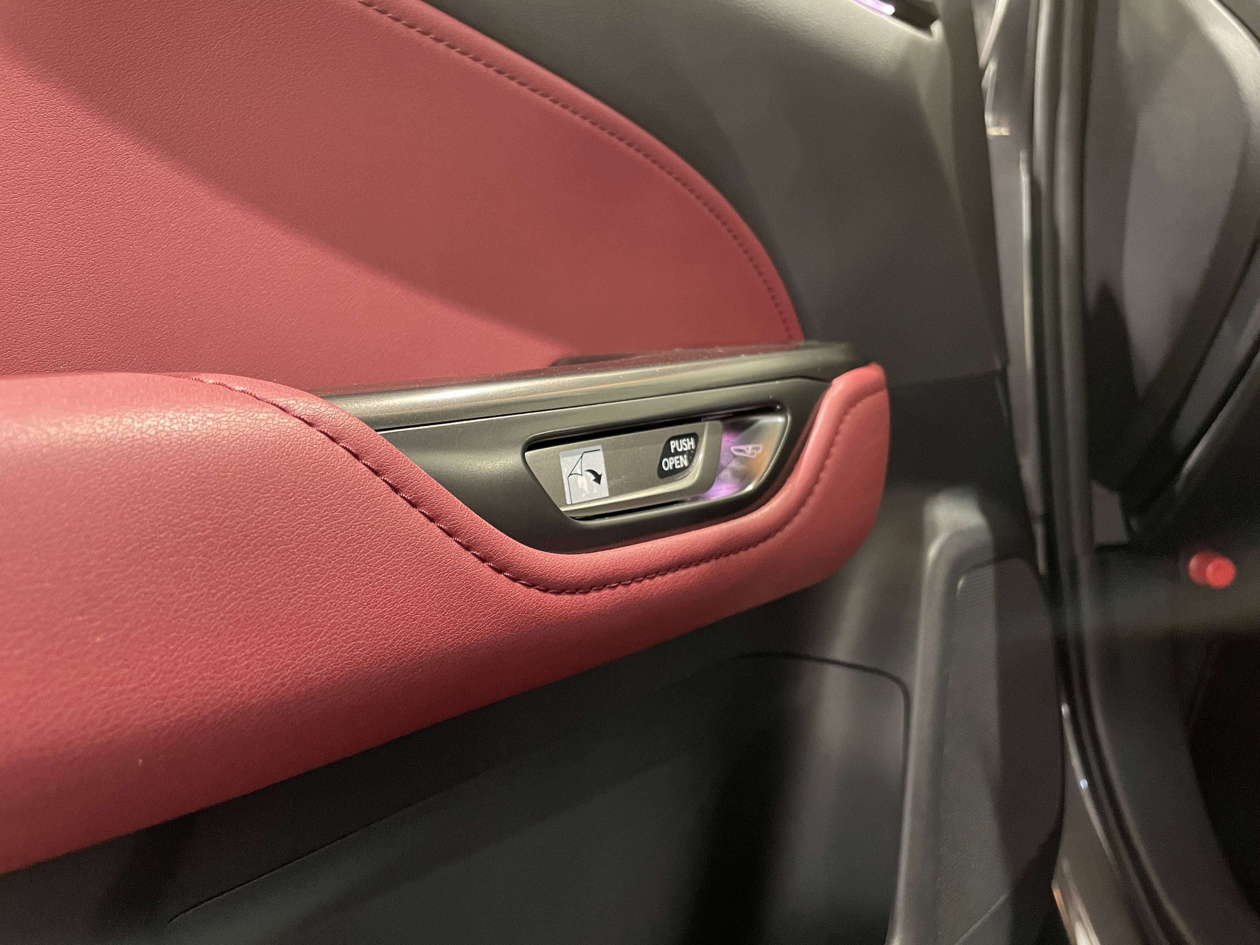 展示車　☆NX350h　バージョンL機能紹介☆02