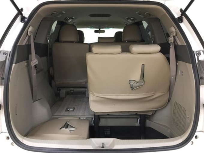 ★★ エスティマハイブリッド2.4 X  展示中！！！ 登別市/室蘭市/中古車/ミニバン04