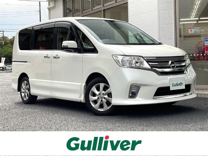 中古車入荷情報！！ H24 日産 セレナ ハイウェイスター Ｖセレクション