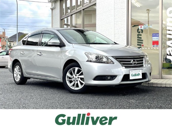 中古車入荷情報！！ H25 日産 シルフィ Ｇ