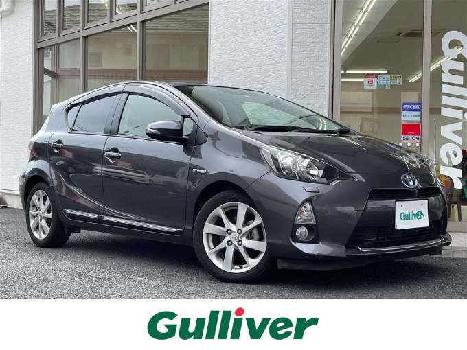 中古車入荷情報！！ H25 トヨタ アクア G