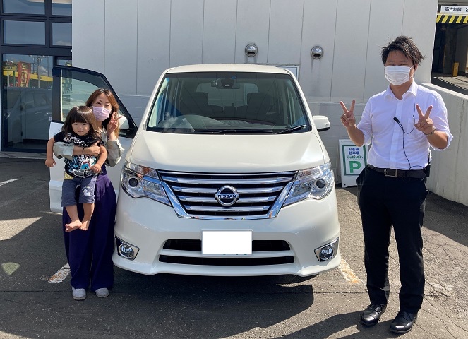 セレナ納車いたしました！！