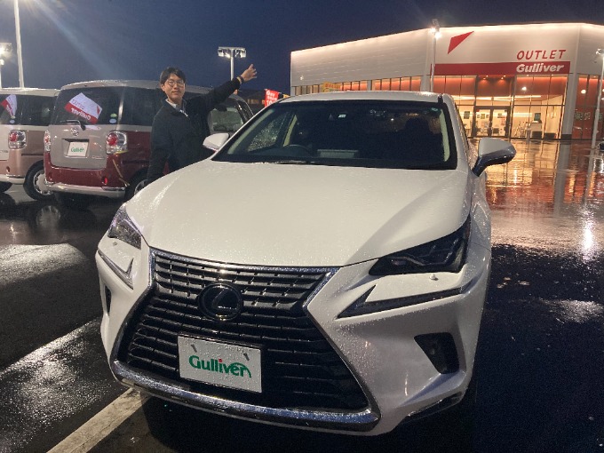 高級SUV　　NX入荷しました！