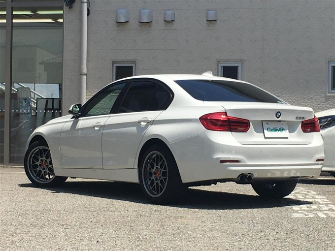 BMW320i 入荷！！！03
