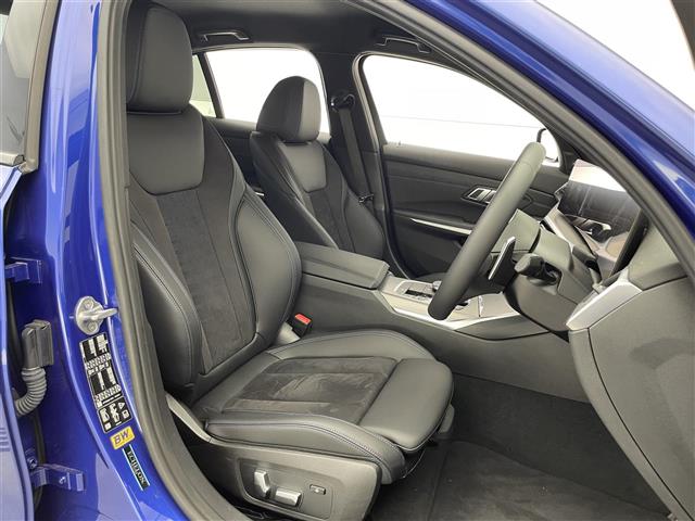R5年式BMW3シリーズ!入荷しました!06