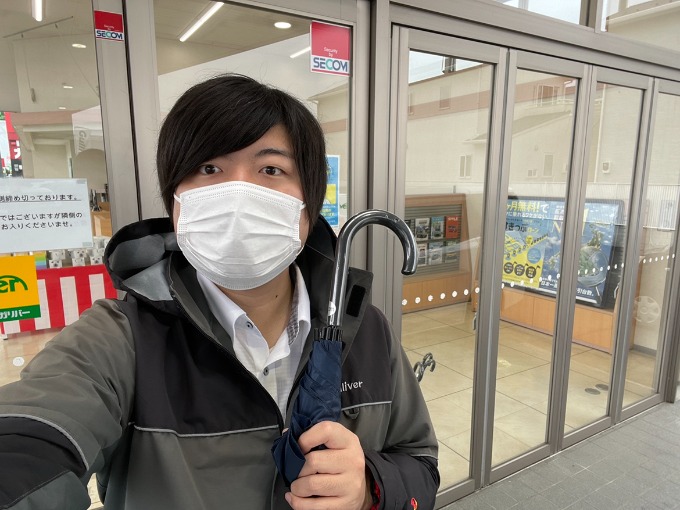 本日は雨の土曜日！皆様のご来店お待ちしております！