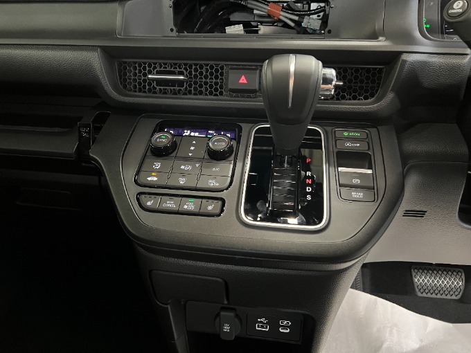 ☆☆　オススメの車　☆☆【中古車・登録済未使用車】SUV・ミニバン】04