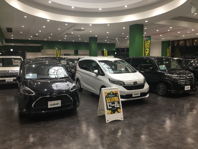 ☆展示場のご紹介☆中古車・登録済み未使用車【SUV・ミニバン】