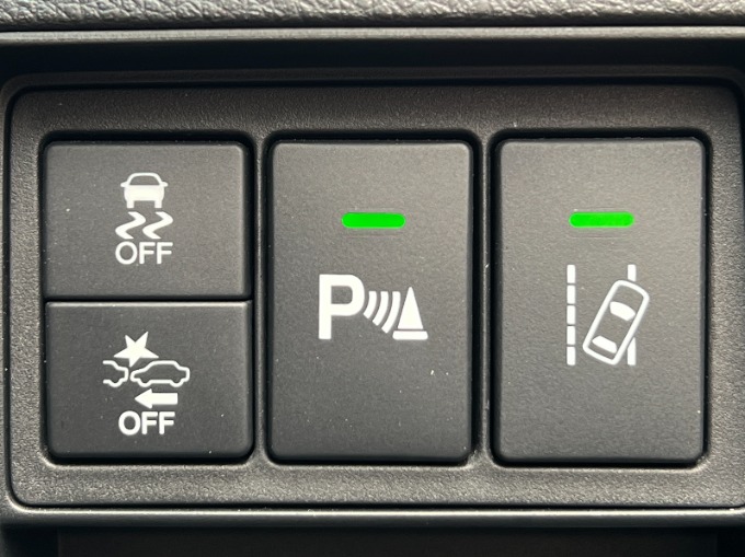 ☆オススメ車両のご紹介☆中古車・登録済み未使用車【SUV・ミニバン】05