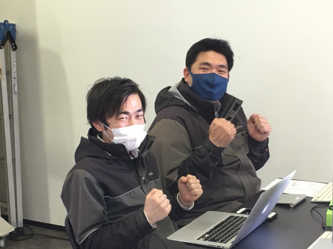 壁に貼られたご成約札がもうすぐ５面になりつつある春〜札幌清田〜06