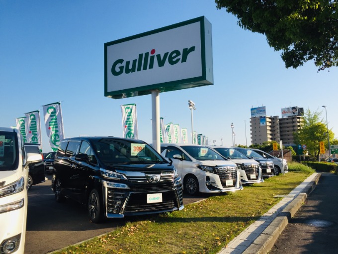 色々な車が並んでます！！！！