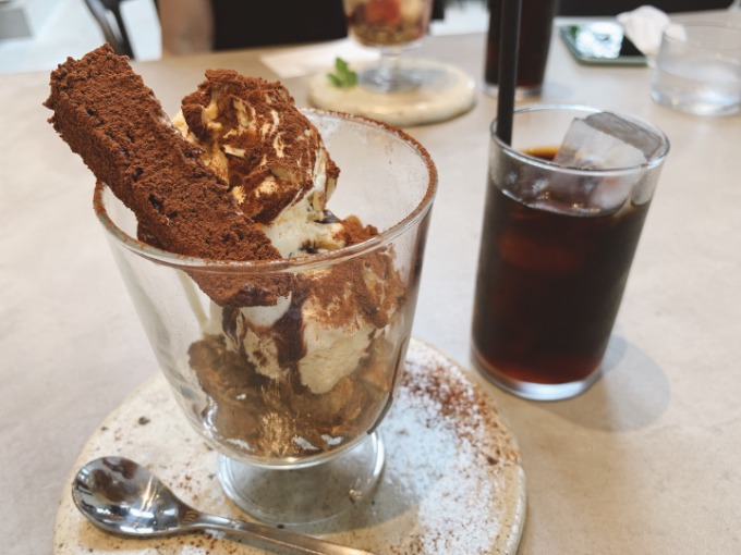 おしゃれなカフェに行ってきましたーー