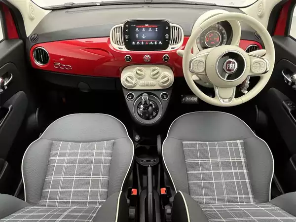 フィアット 500 1.2 ポップ02