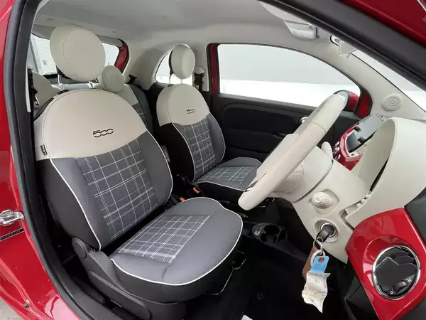 フィアット 500 1.2 ポップ05