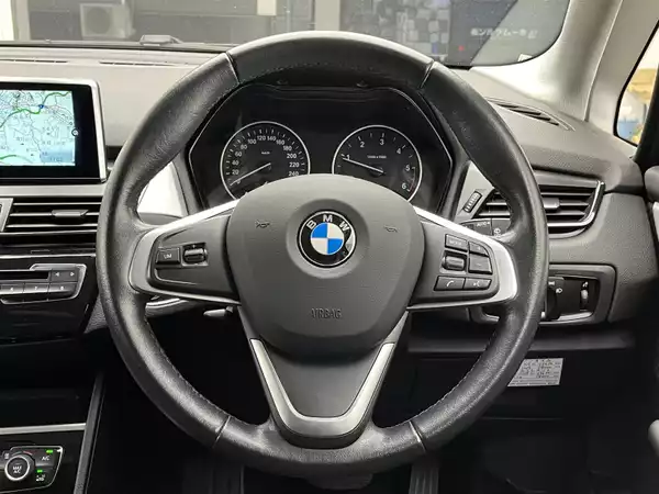ＢＭＷ ２１８ｄ アクティブツアラー04