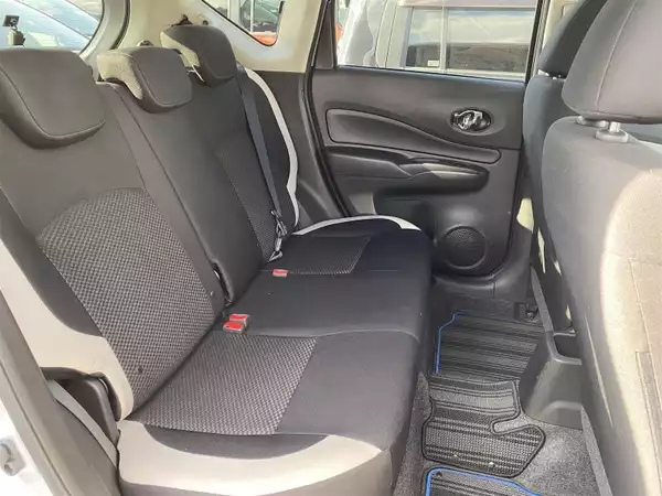 日産 ノート e-パワー X05