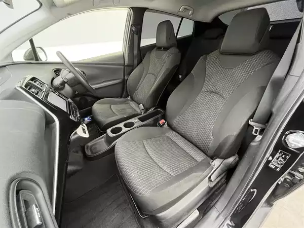 トヨタ プリウス E04