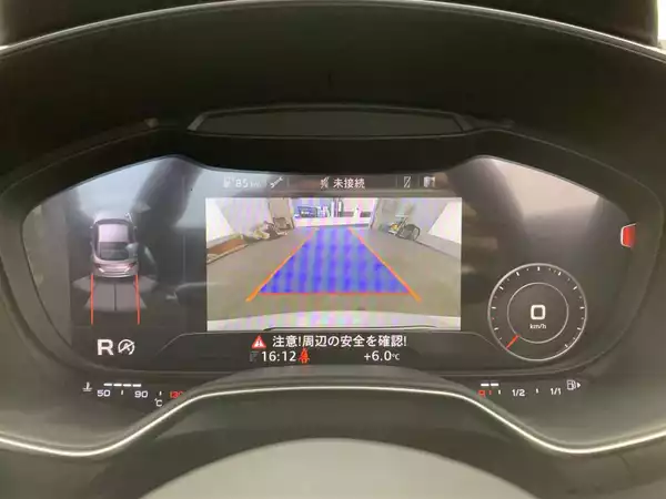アウディ TTクーペ 2.0 TFSI クワトロ03