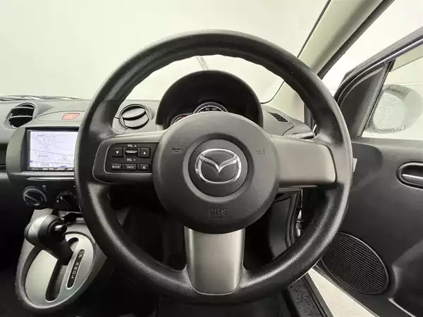 マツダ デミオ 13C－V スマートEDⅡ04